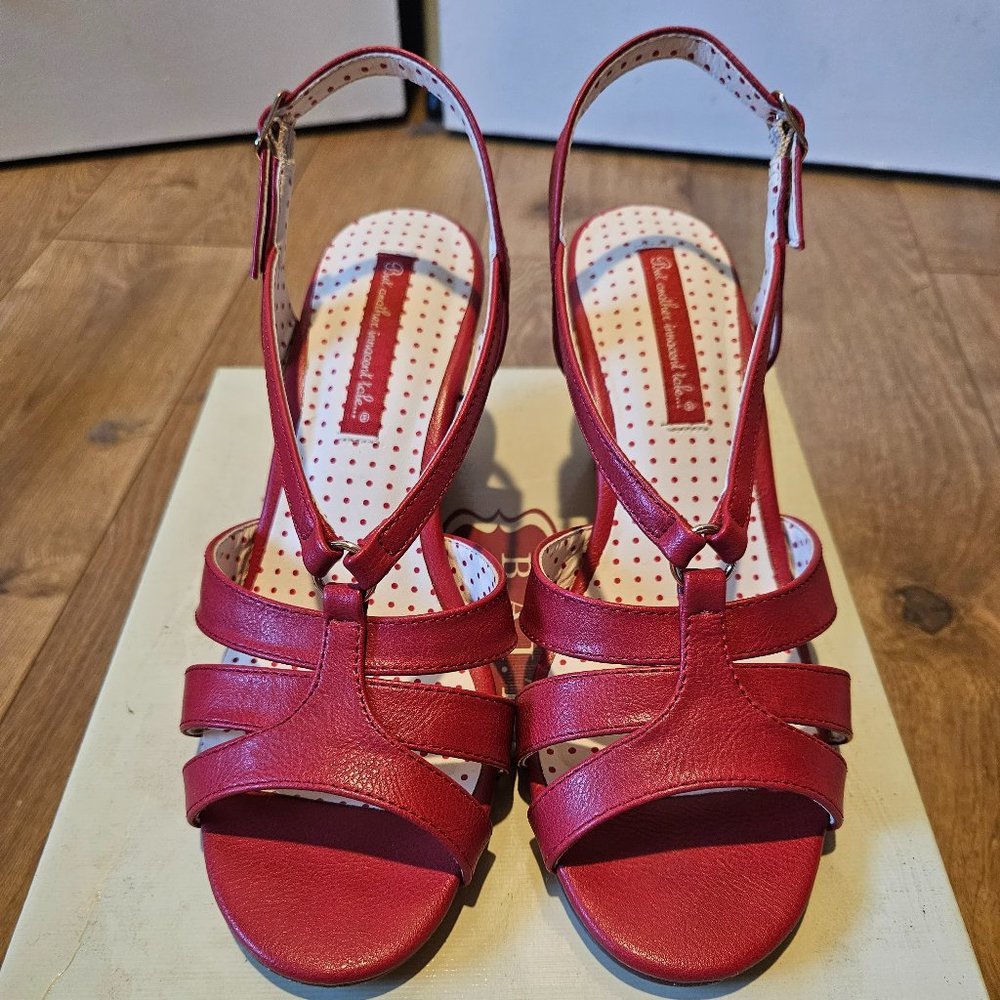 Diana Wedge